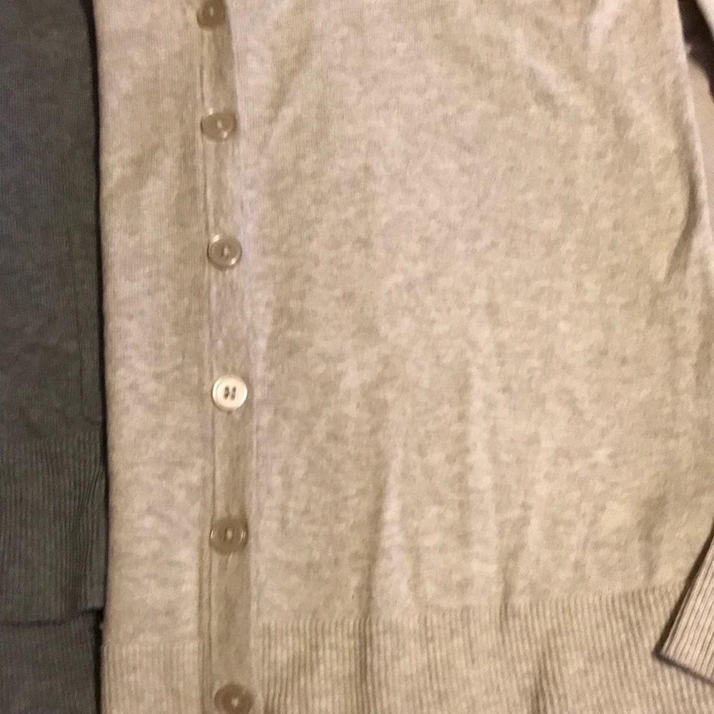 Lot of 2 cardigan sweaters - Picture 5 of 7